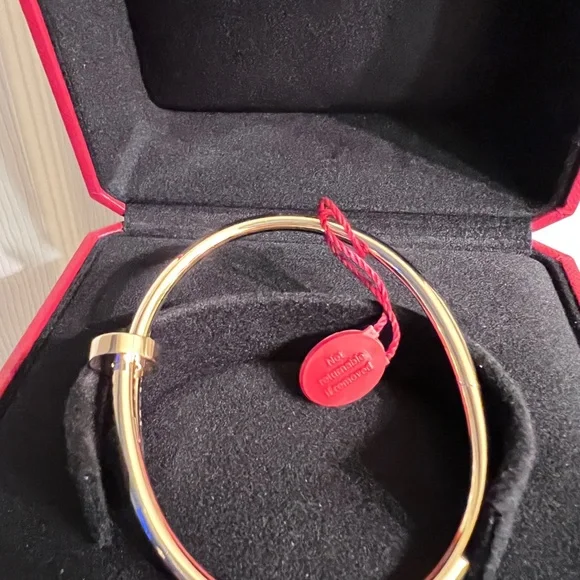 CARTIER JUSTE UN CLOU BRACELET, CLASSIC MODEL - Picture 4 of 5